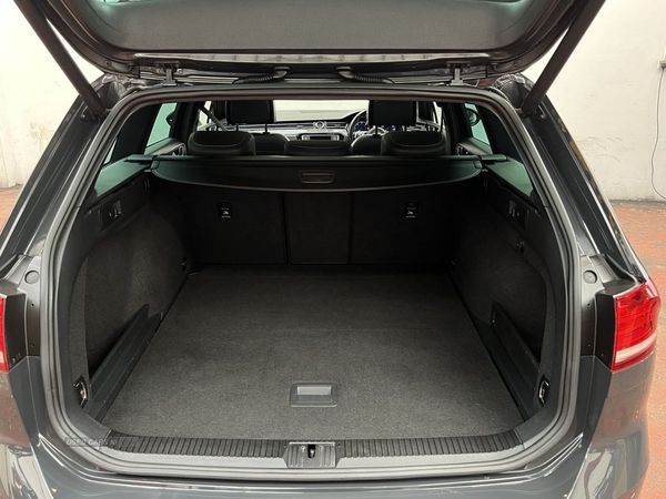 Volkswagen Passat 2.0 R LINE TDI BLUEMOTION TECHNOLOGY 5d 148 BHP HEATED SEATS in Antrim