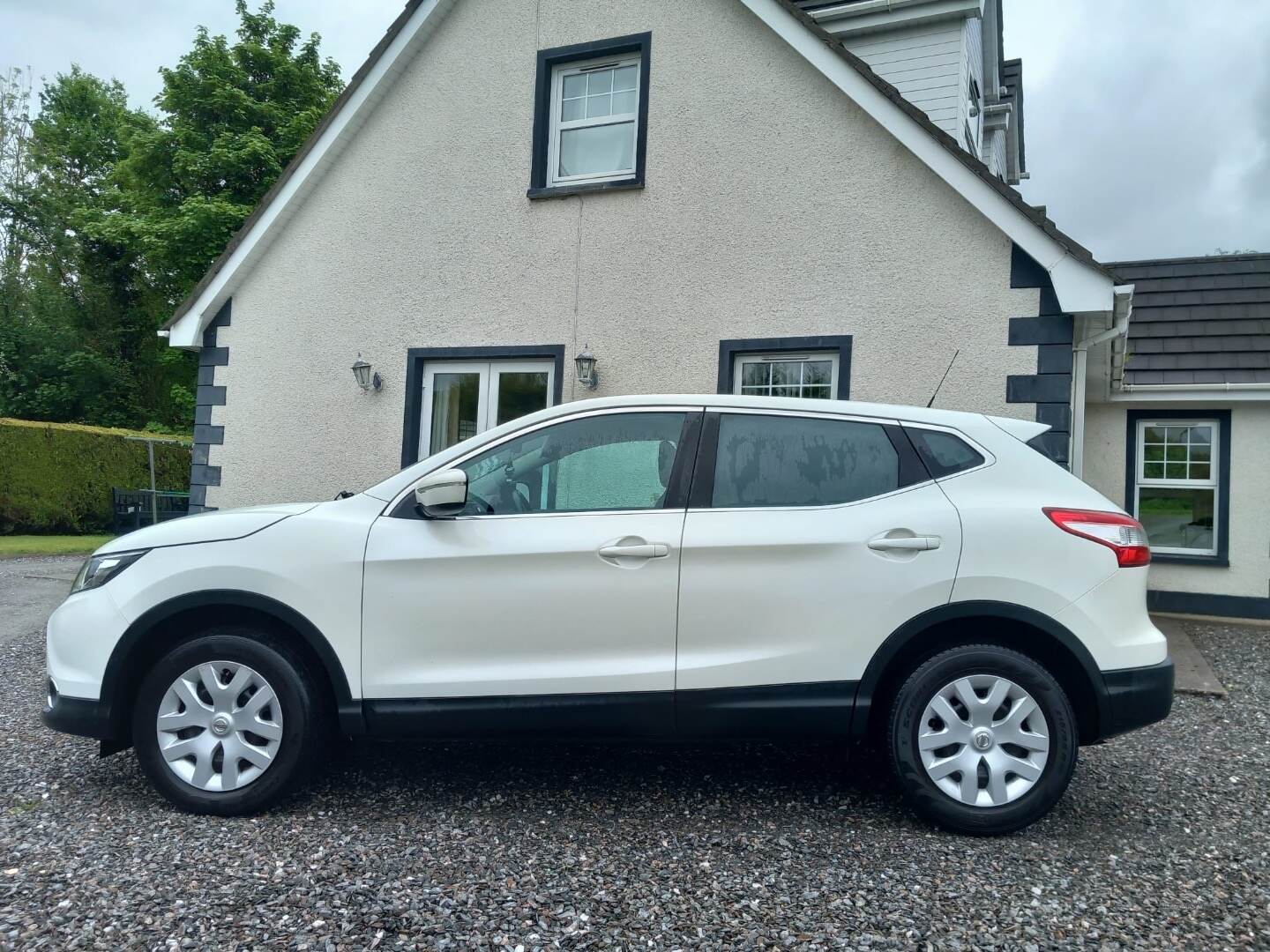 Nissan Qashqai DIESEL HATCHBACK in Tyrone