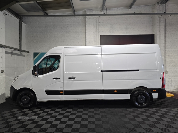 Vauxhall Movano 35 L3 DIESEL FWD in Derry / Londonderry