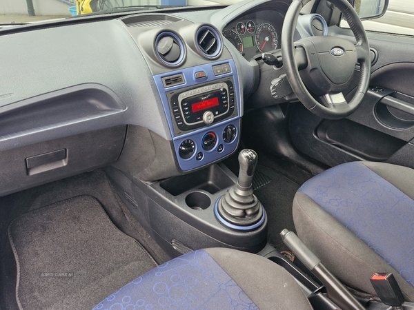 Ford Fiesta 1.4 Zetec Blue 3dr in Down