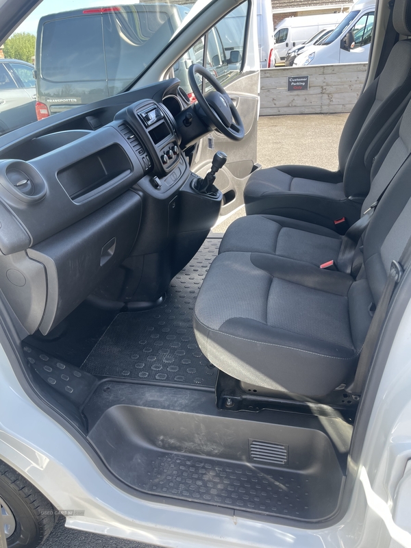 Renault Trafic LWB DIESEL in Down