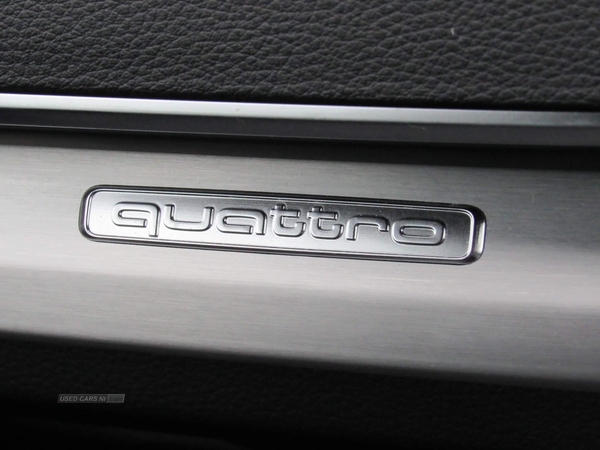 Audi Q5 2.0 TDI 40 S line S Tronic quattro Euro 6 (s/s) 5dr in Down