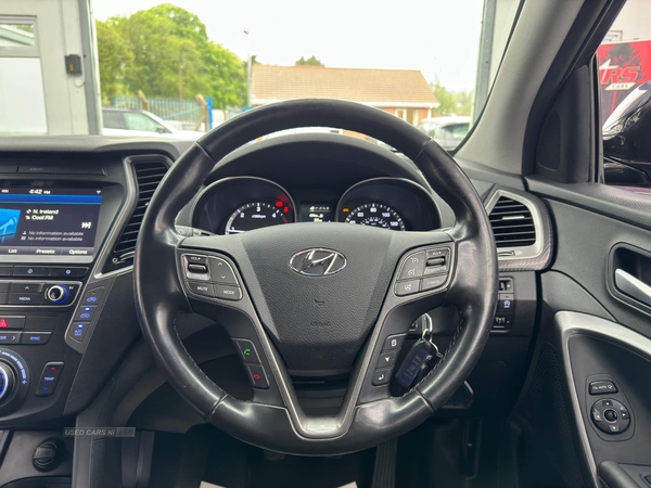 Hyundai Santa Fe 2.2 CRDi Blue Drive Premium 4WD Euro 6 (s/s) 5dr (7 Seat) in Tyrone