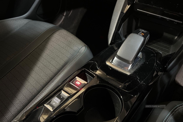 Peugeot 208 100kW Allure Premium 50kWh 5dr Auto- Reversing Sensors & Camera, Electric Parking Brake, Lane Assist, Voice Control in Antrim