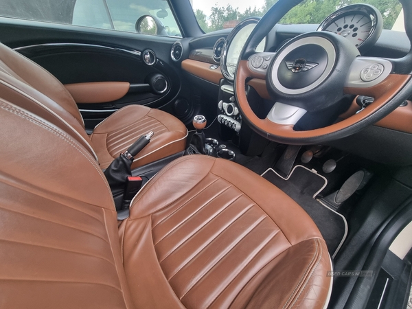MINI Hatch 1.6 Cooper Mayfair [122] 3dr in Down