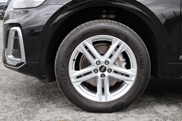 Audi Q5 TDI QUATTRO S LINE in Armagh