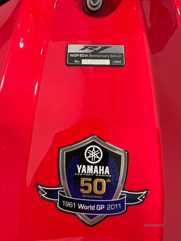 Yamaha R1 Big bang 50th anniversary in Down
