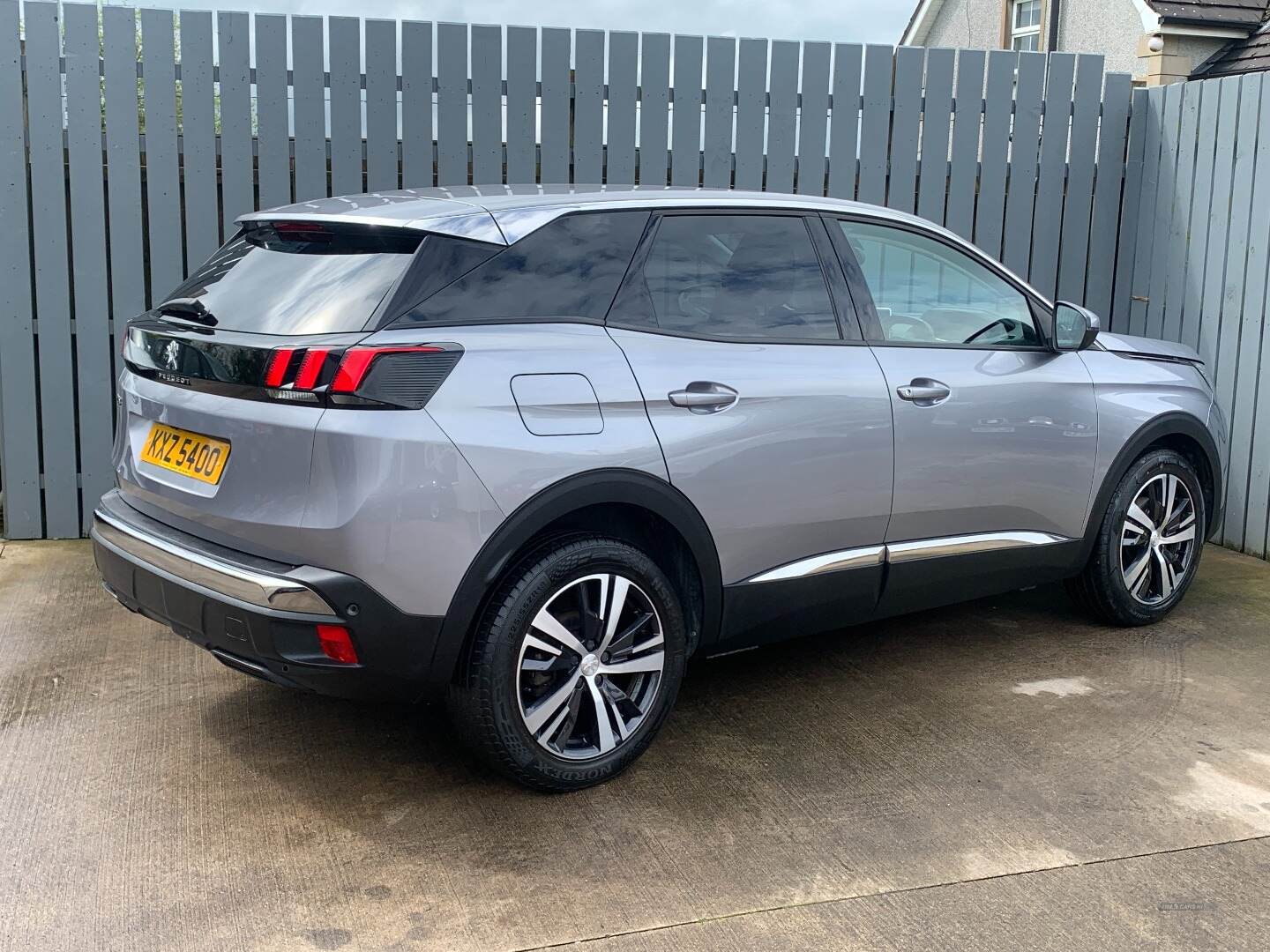 Peugeot 3008 DIESEL ESTATE in Antrim