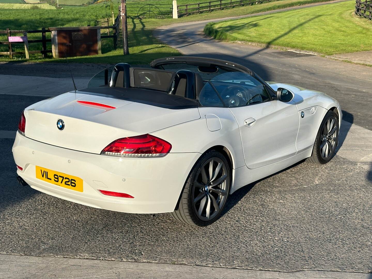 BMW Z4 S23i in Down