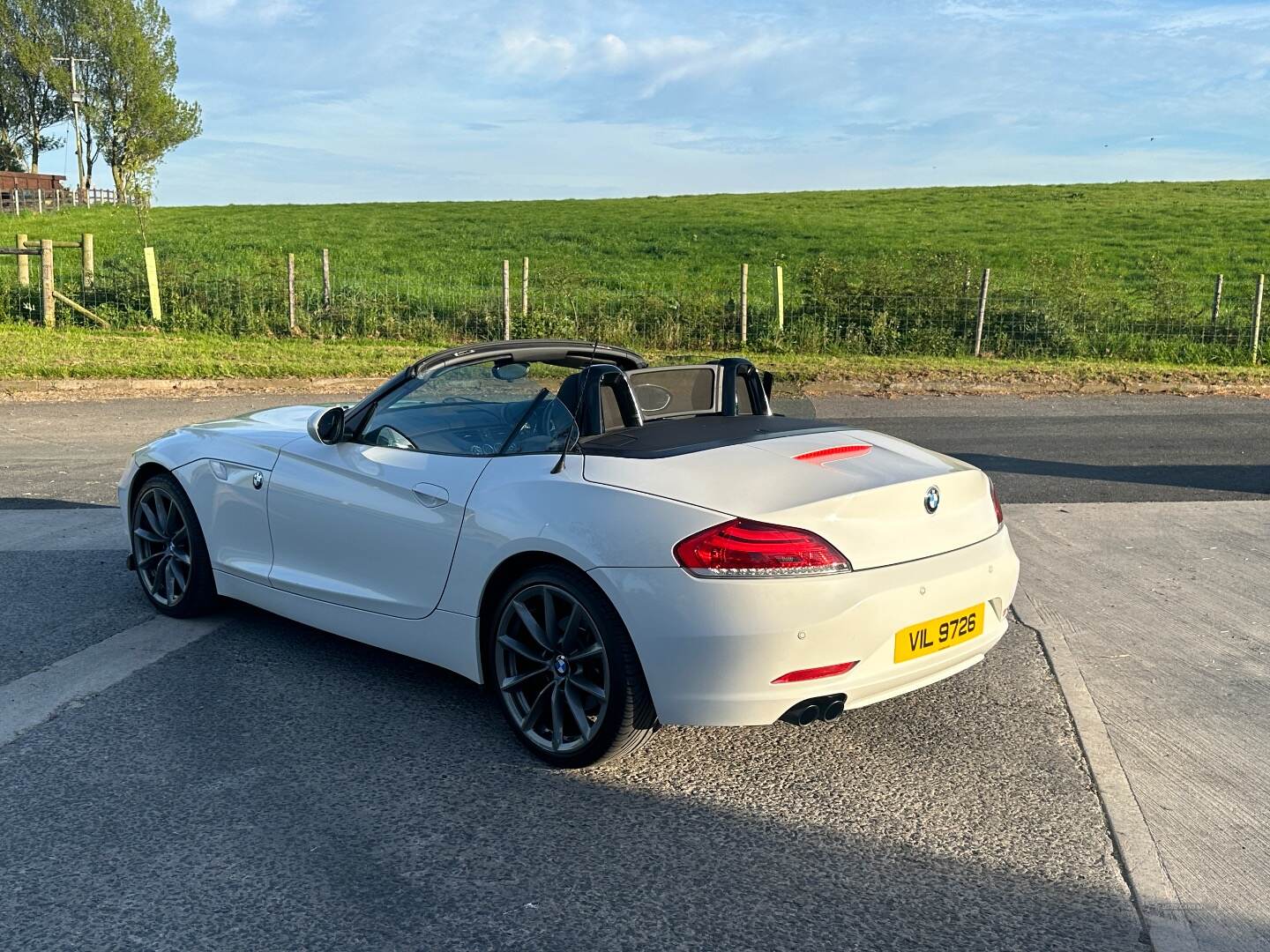 BMW Z4 S23i in Down