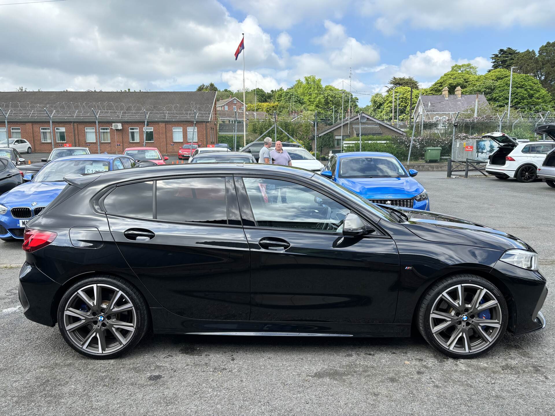 BMW 1 Series HATCHBACK in Down