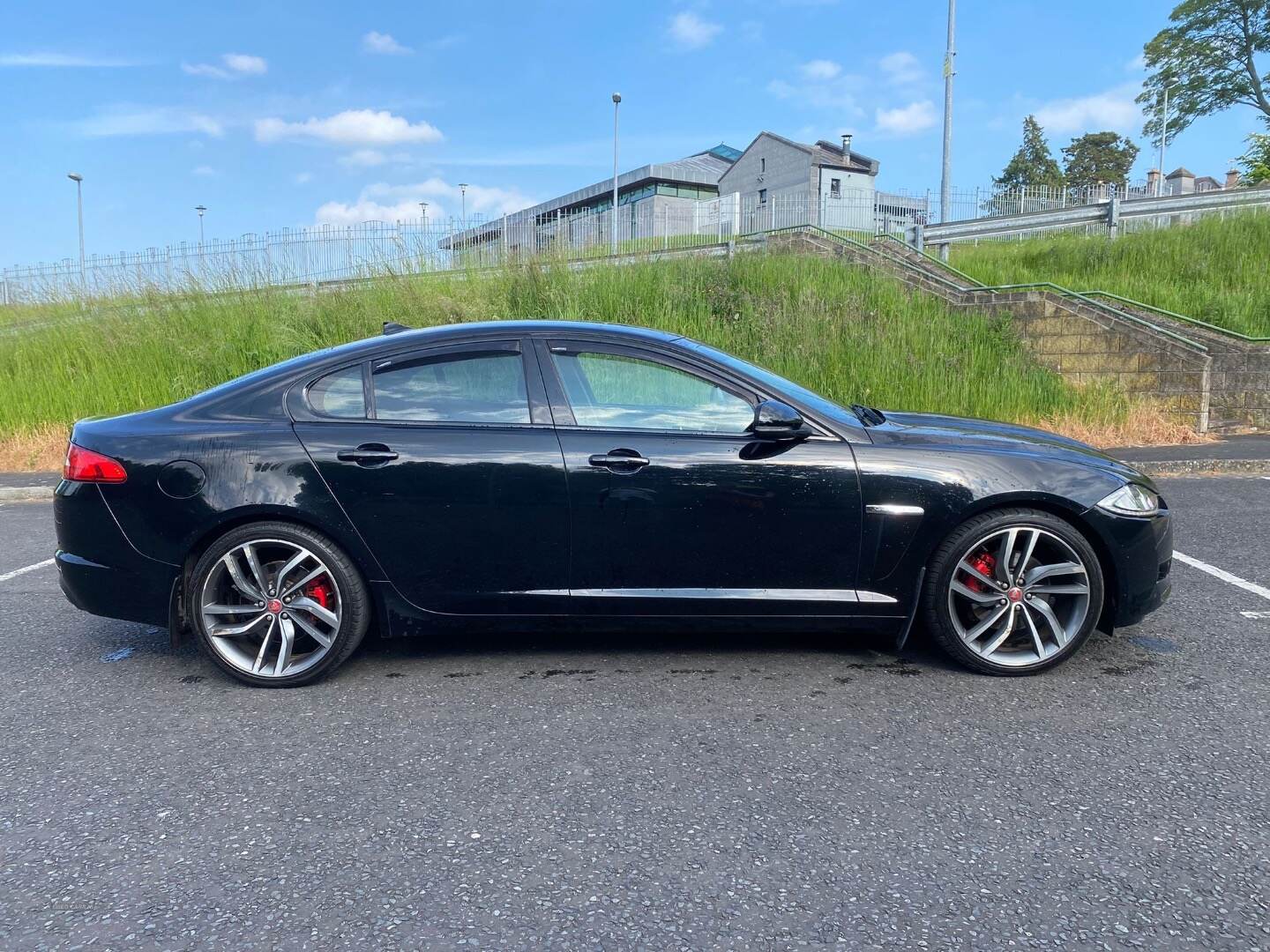 Jaguar XF DIESEL SALOON in Armagh