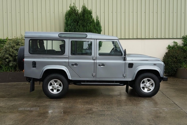 Land Rover Defender 2.2 TD XS STATION WAGON 122 BHP HEATED SEATS, AIRCON, TOW BAR in Down