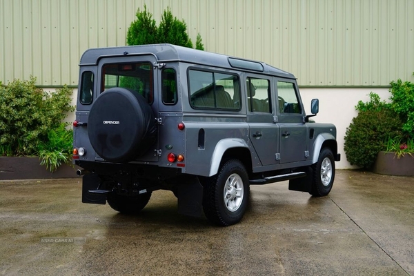Land Rover Defender 2.2 TD XS STATION WAGON 122 BHP HEATED SEATS, AIRCON, TOW BAR in Down