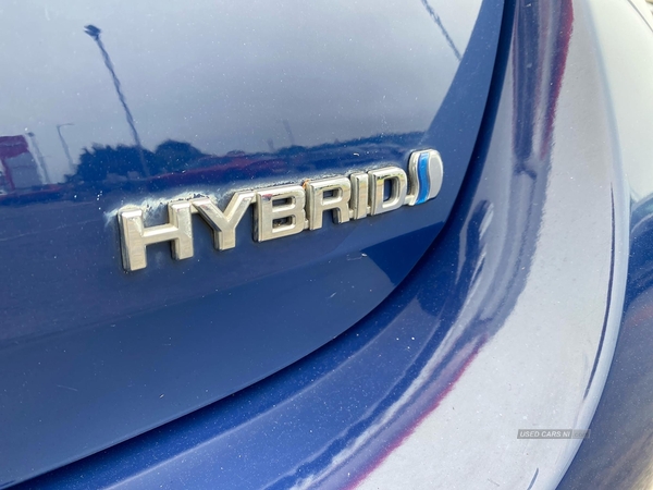 Toyota Auris 1.8 Hybrid Business Edition Tss 5Dr Cvt in Antrim