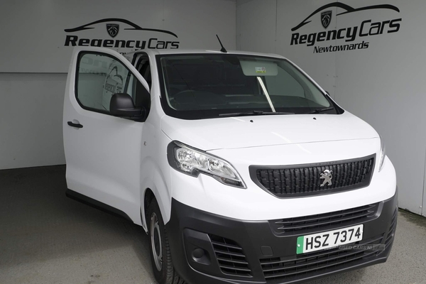 Peugeot Expert e-Expert e 1000 75kWh Professional Premium + Standard Panel Van Auto MWB 6dr (7kW Charger) in Down