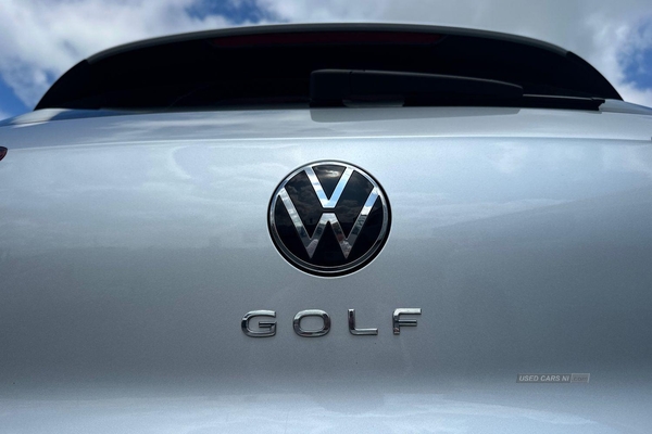 Volkswagen Golf 2.0 TDI Life 5dr - PARKING SENSORS, WIRELESS PHONE CHARGING, SAT NAV - TAKE ME HOME in Armagh