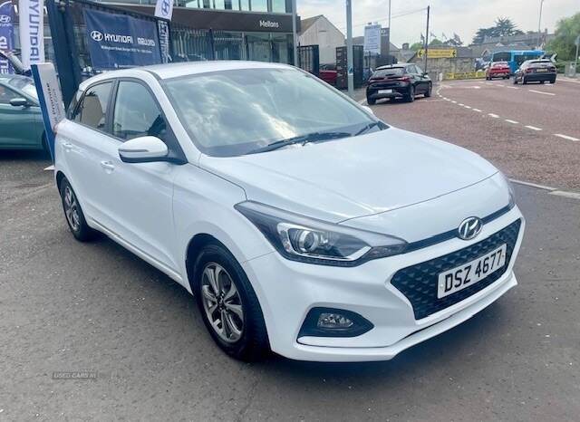 Hyundai i20 HATCHBACK in Down