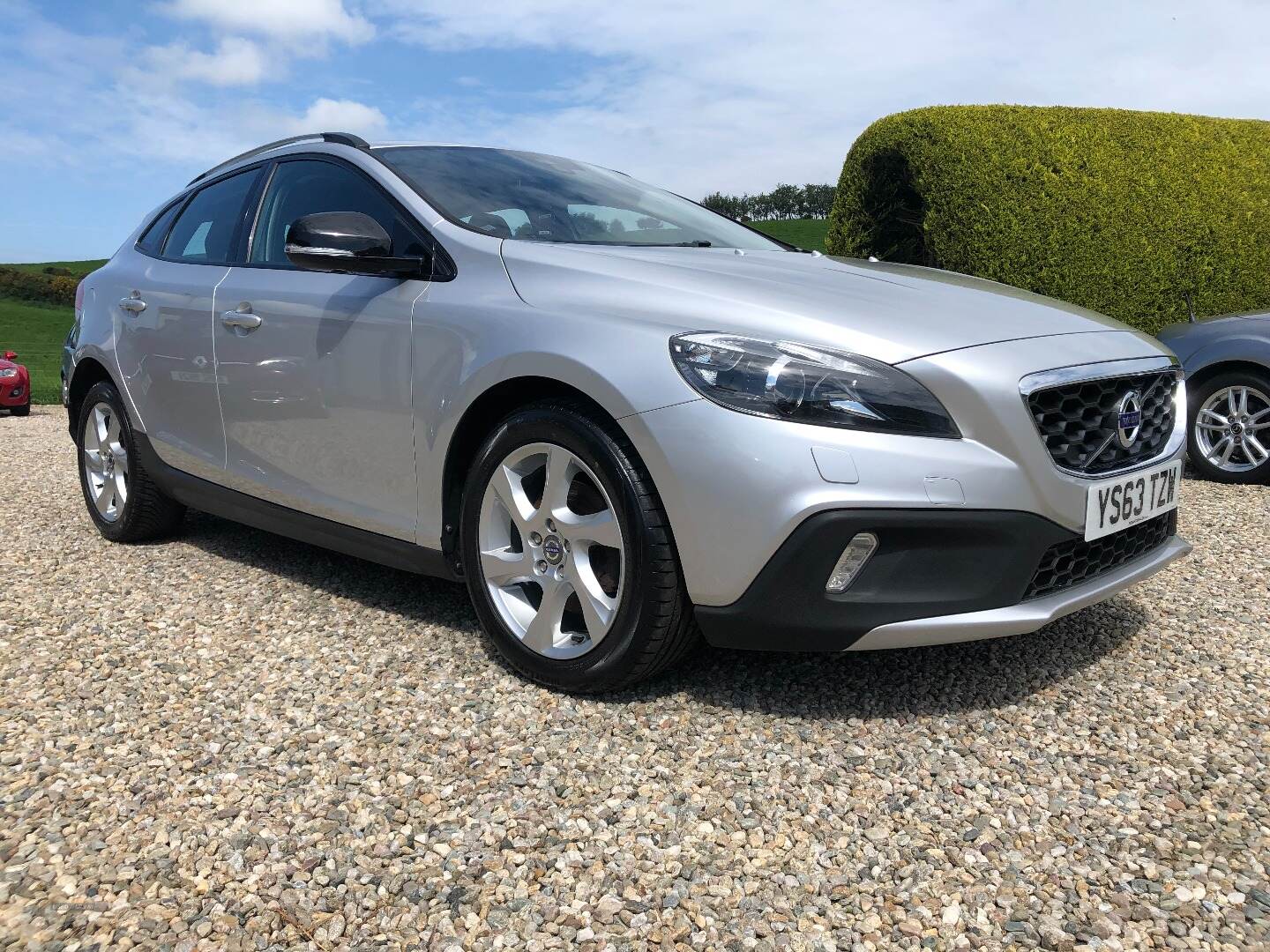 Volvo V40 DIESEL HATCHBACK in Antrim