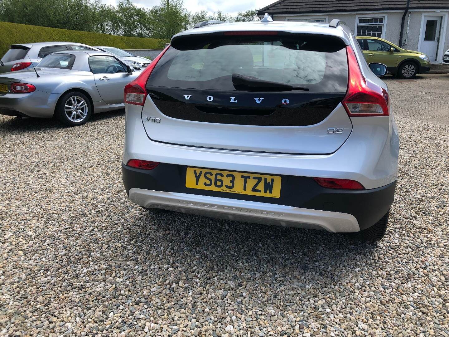 Volvo V40 DIESEL HATCHBACK in Antrim