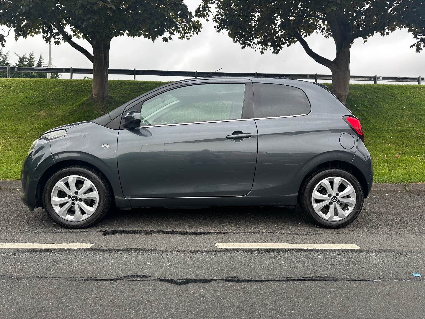 Citroen C1 HATCHBACK in Down