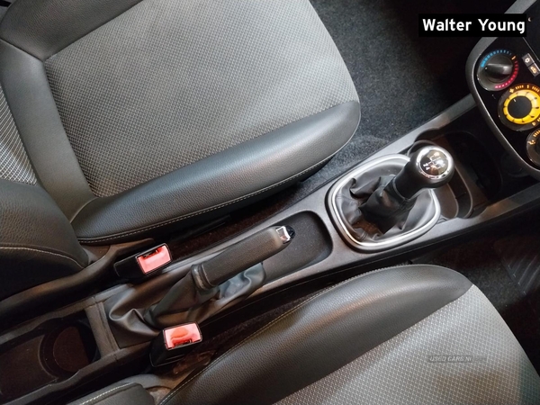 Vauxhall Corsa 1.2i 16v SE Hatchback 5dr Petrol Manual (a/c) (124 g/km, 84 bhp) in Antrim