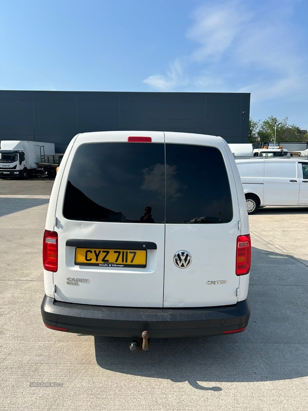 Volkswagen Caddy Maxi C20 DIESEL in Antrim