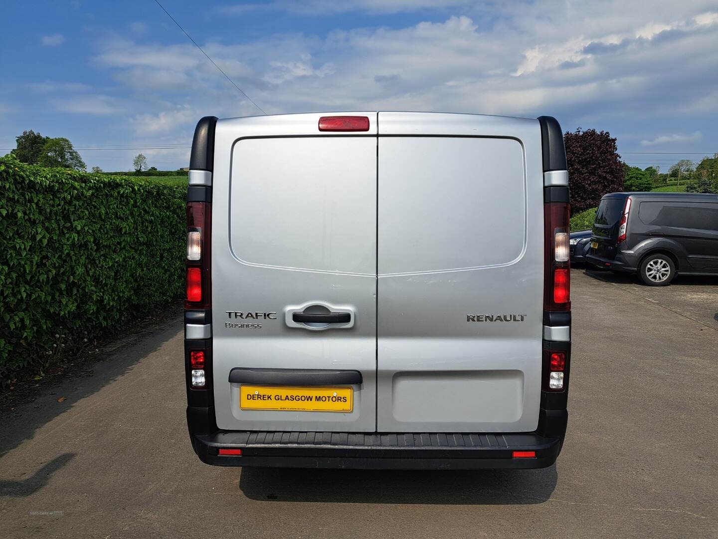 Renault Trafic SWB DIESEL in Tyrone