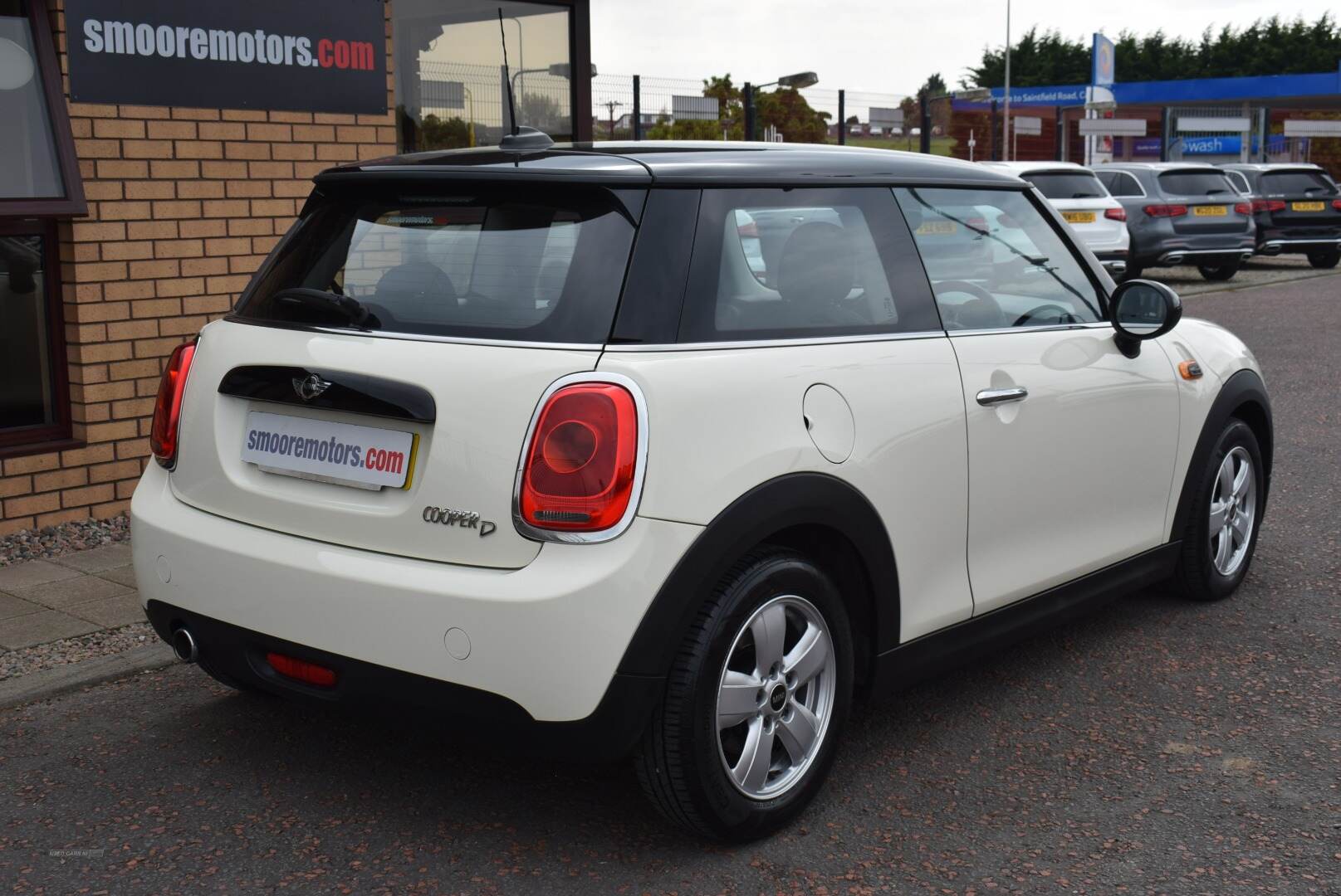 MINI Hatch DIESEL in Antrim