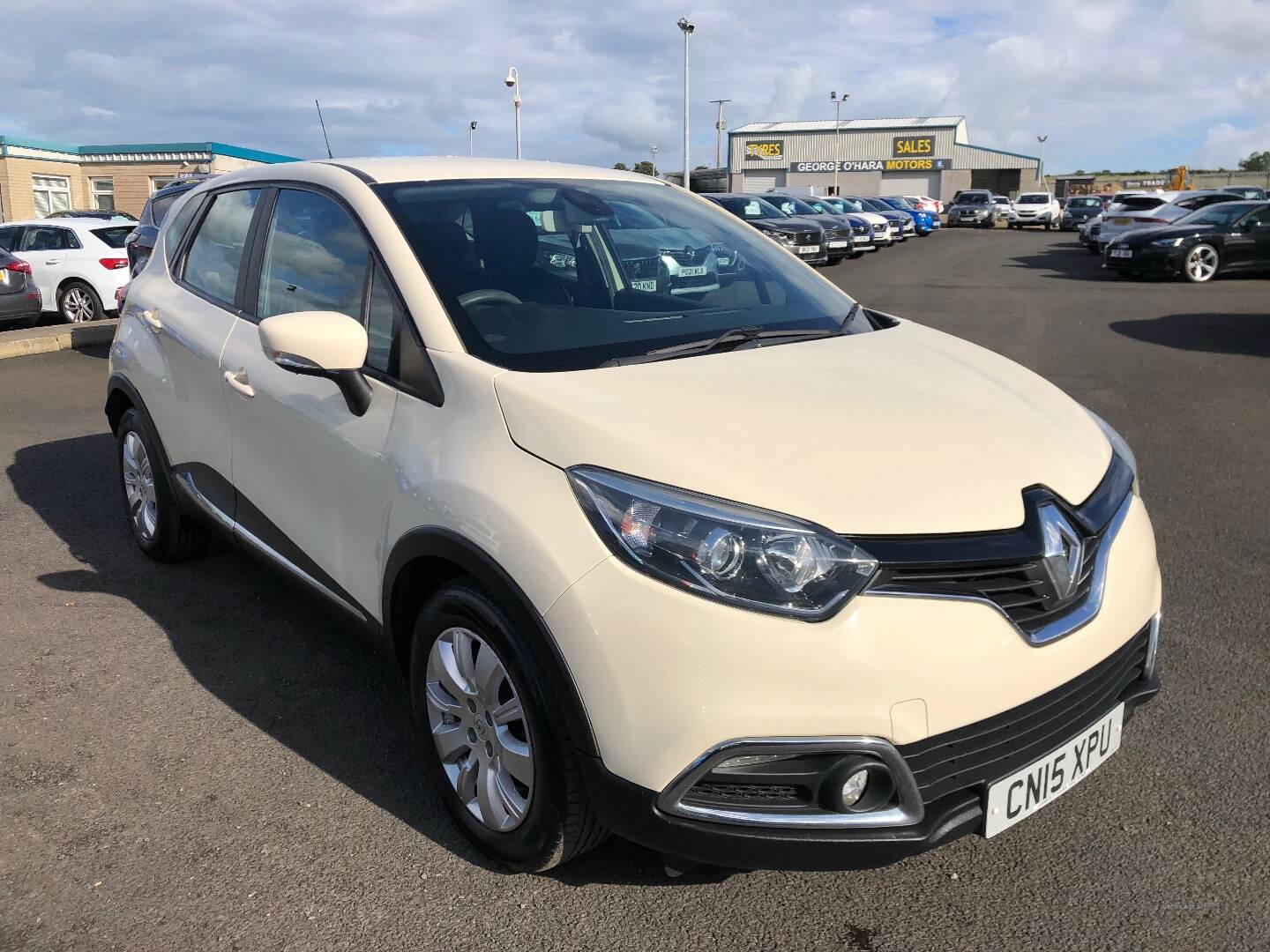 Renault Captur DIESEL HATCHBACK in Derry / Londonderry