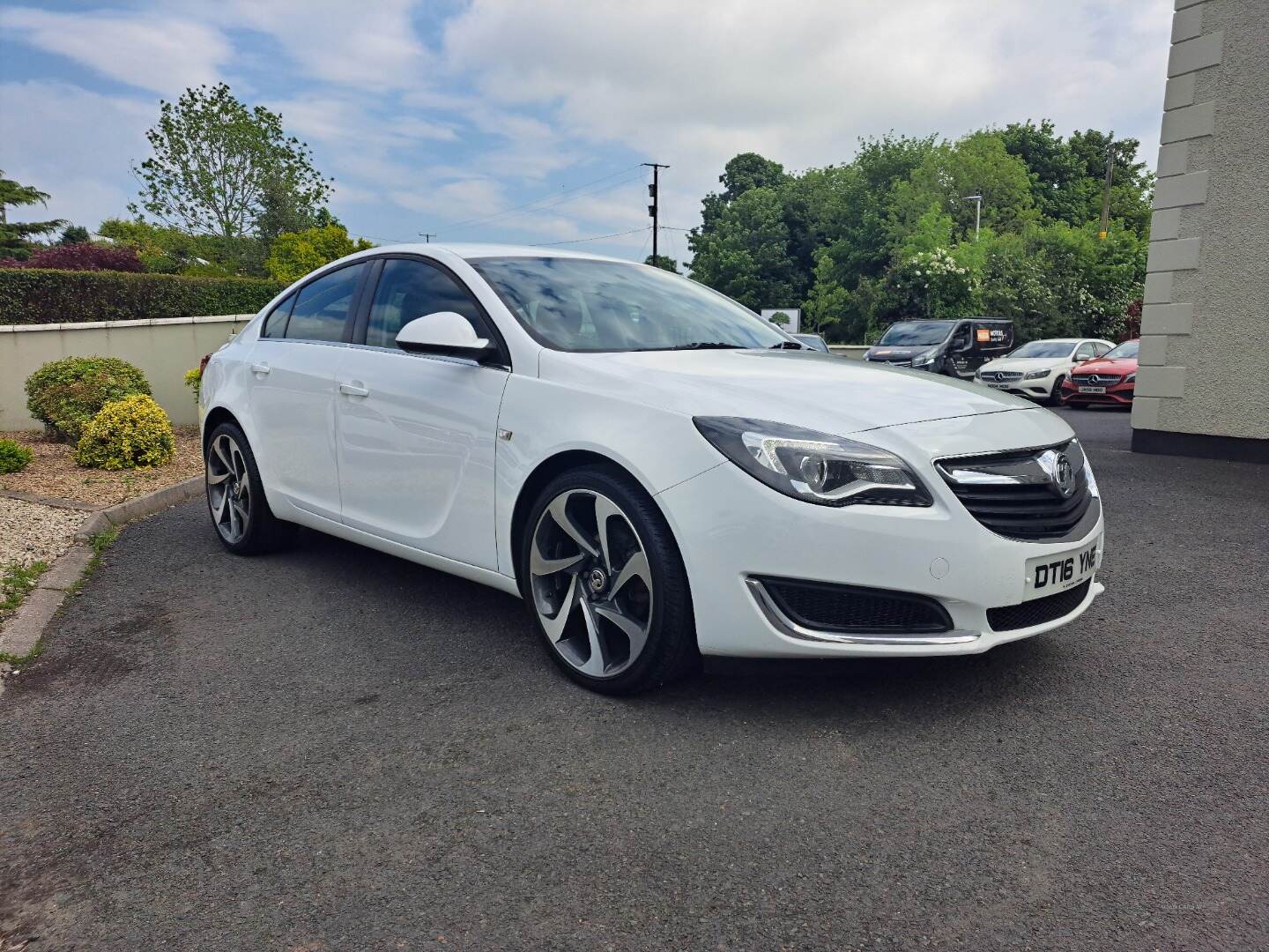 Vauxhall Insignia DIESEL HATCHBACK in Tyrone