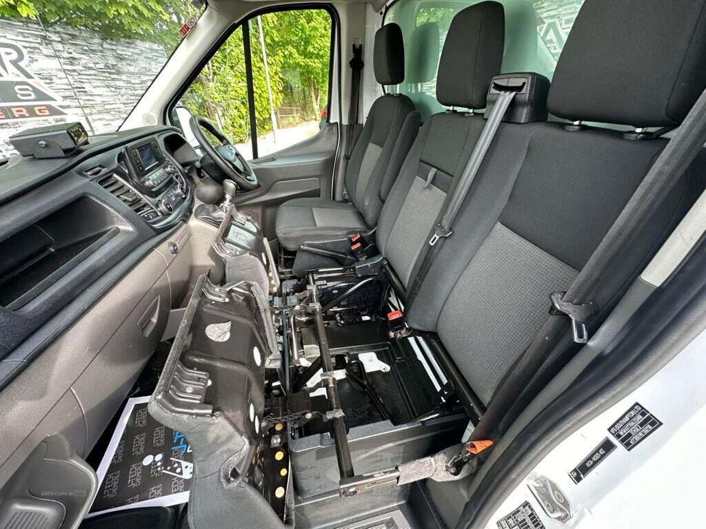 Dec 2020 Ford Transit 2.0 EcoBlue 130ps Chassis Cab