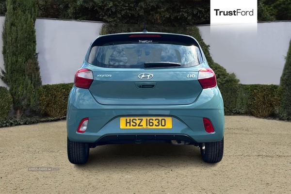 Hyundai i10 1.0 MPi SE Connect 5dr Auto, Apple Car Play, Android Auto, Reverse Camera, Multimedia Screen, Multifunction Steering Wheel, DAB Radio in Derry / Londonderry