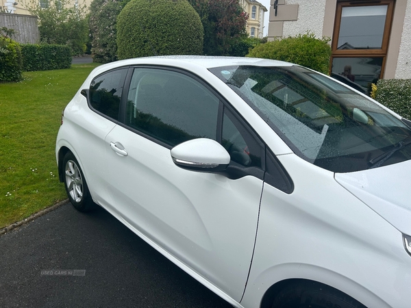 Peugeot 208 1.2 VTi Active 3dr in Down