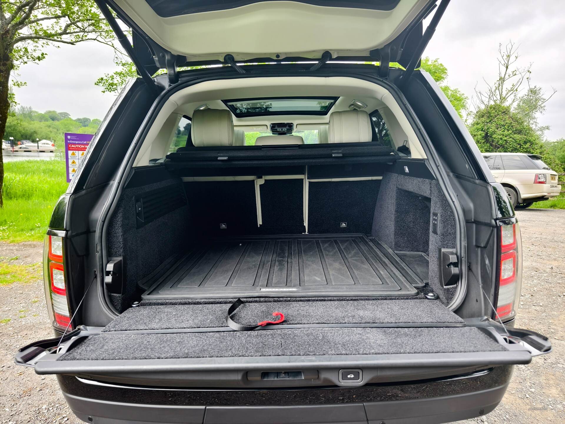 Land Rover Range Rover DIESEL ESTATE in Fermanagh