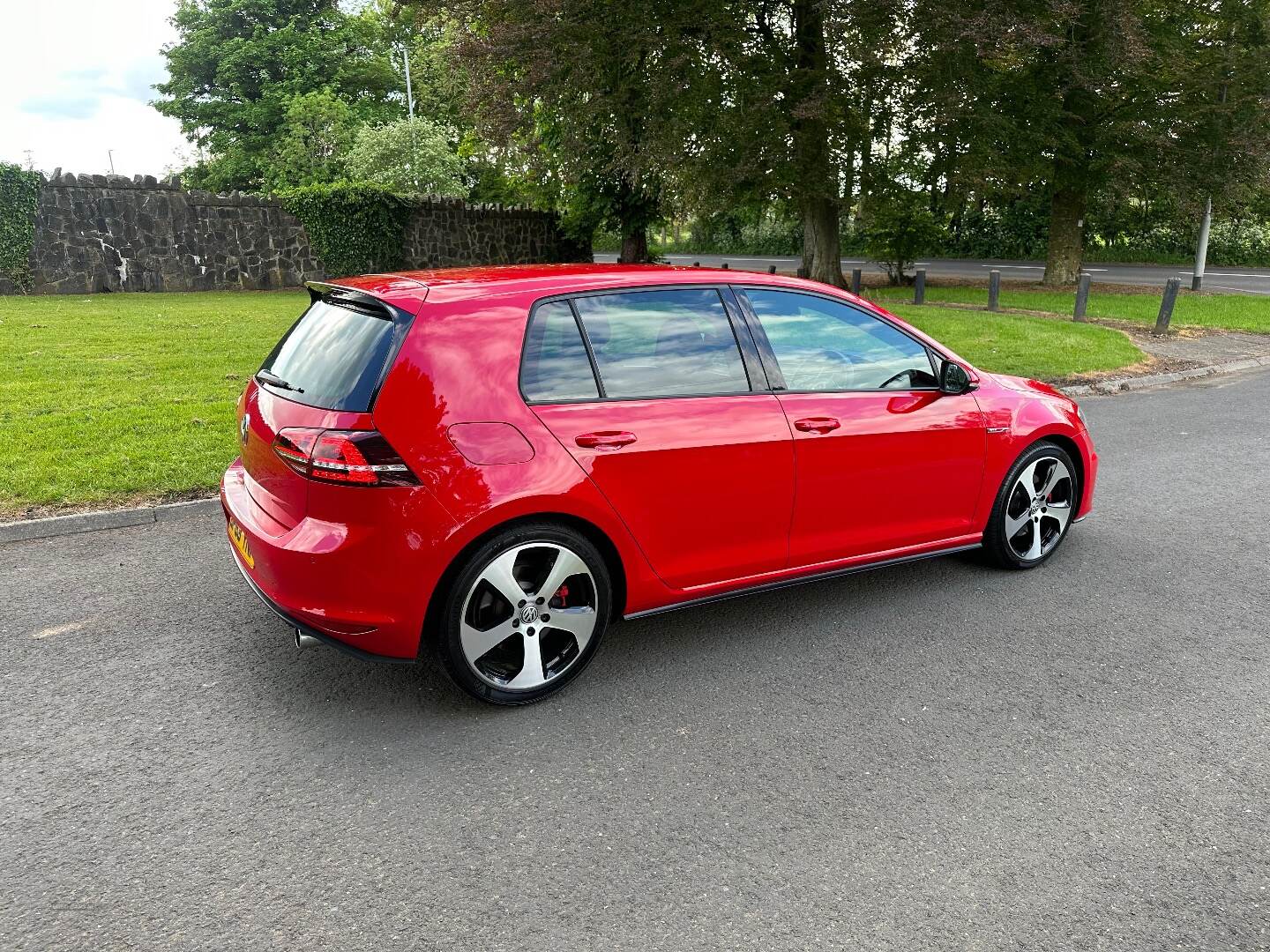 Volkswagen Golf HATCHBACK in Antrim