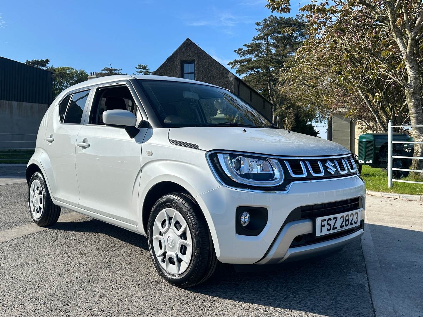 Suzuki Ignis HATCHBACK in Down