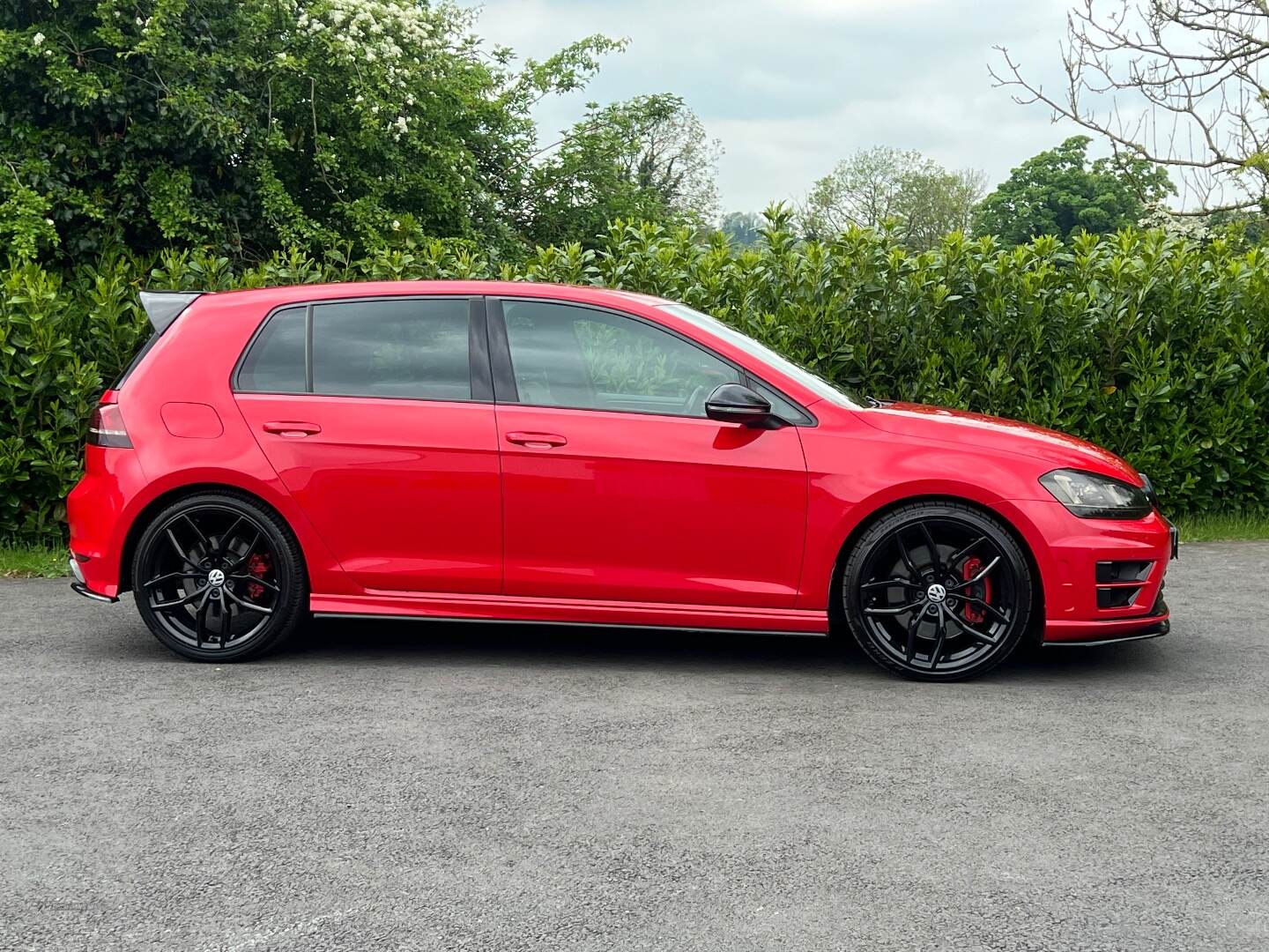 Volkswagen Golf HATCHBACK in Down