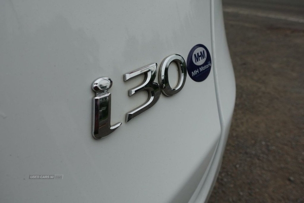 Hyundai i30 1.6 CRDI S BLUE DRIVE 5d 109 BHP LONG MOT / 6 SPEED GEARBOX in Antrim
