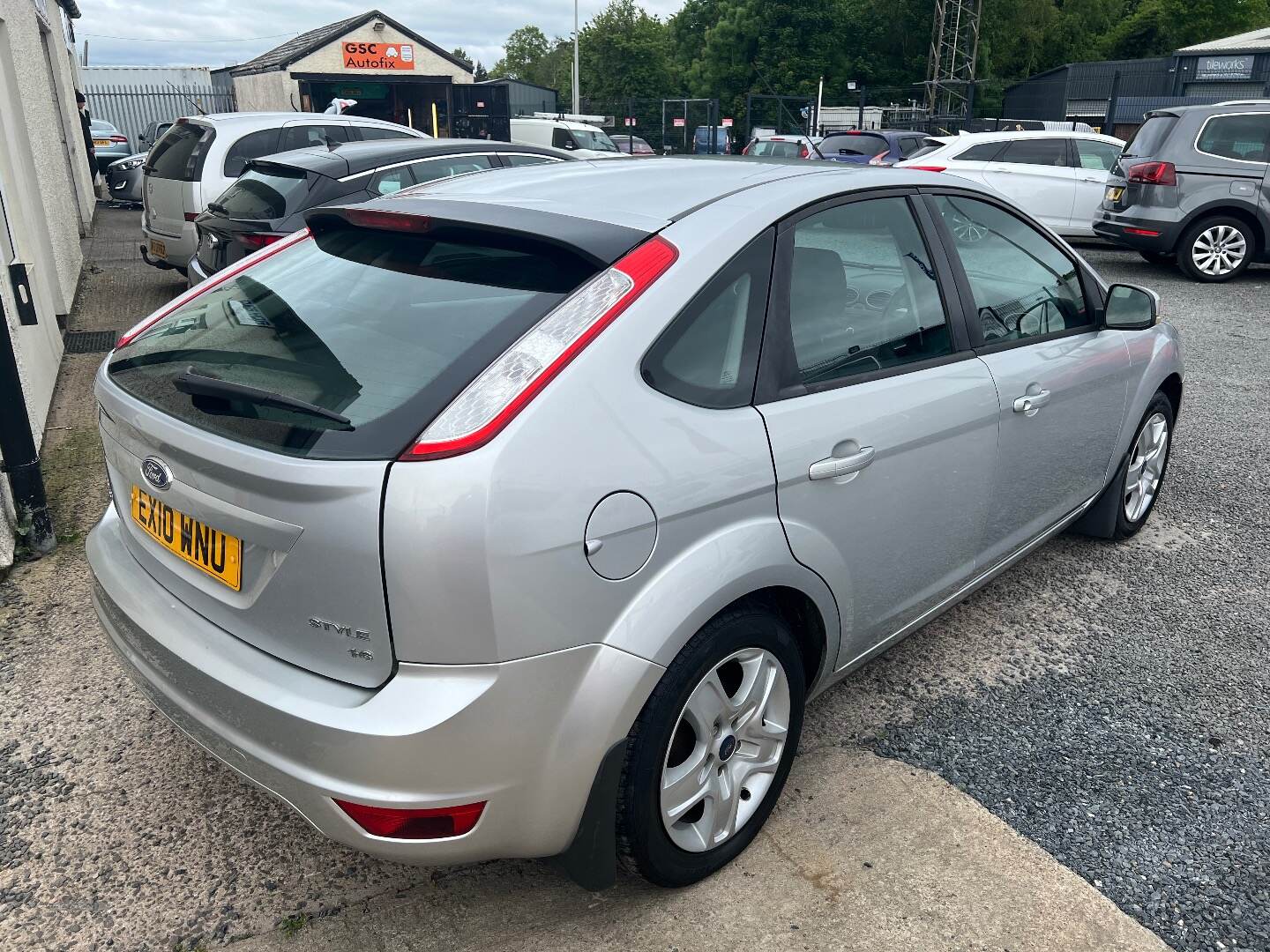 Ford Focus HATCHBACK in Down