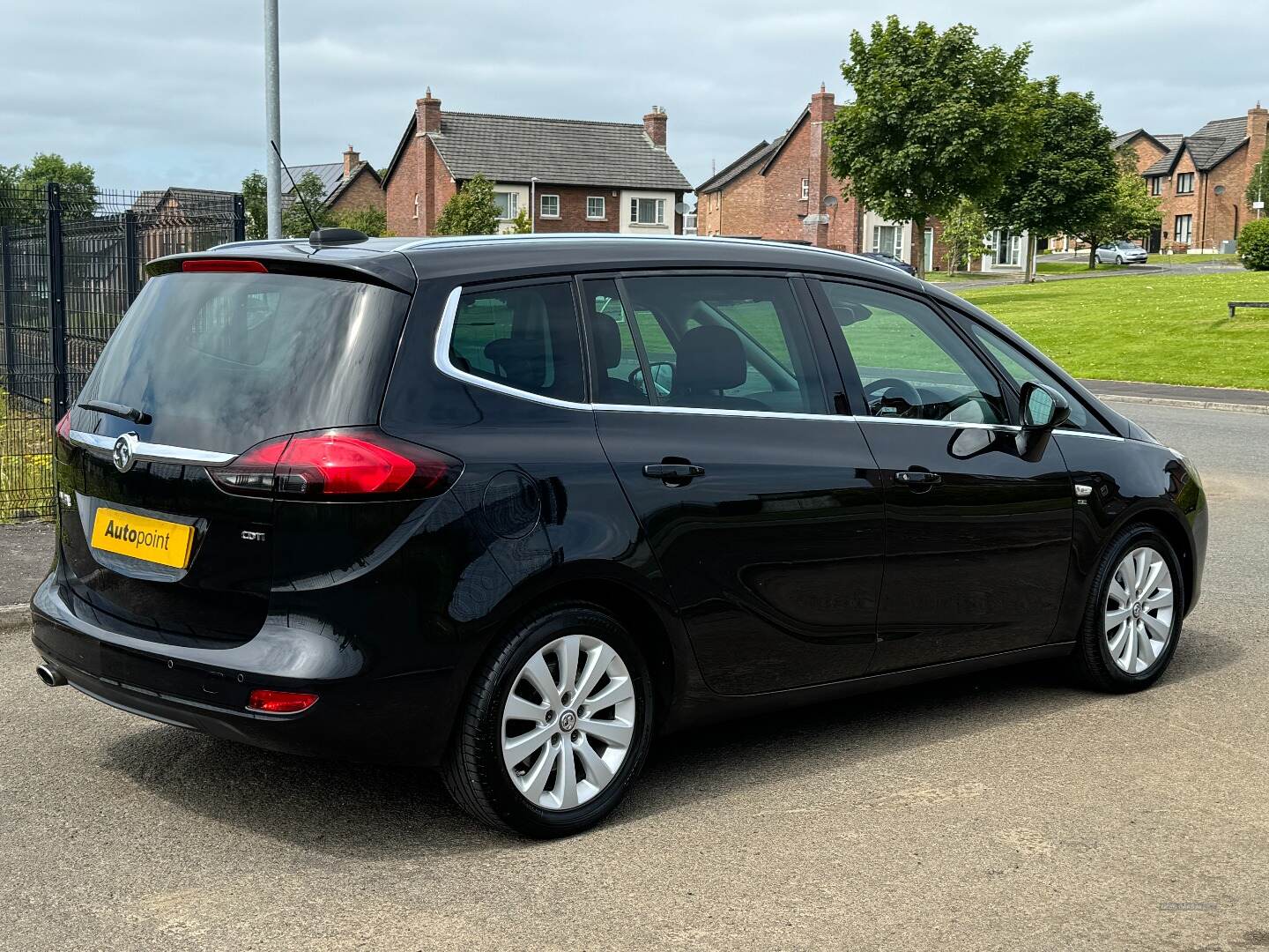 Vauxhall Zafira DIESEL TOURER in Antrim