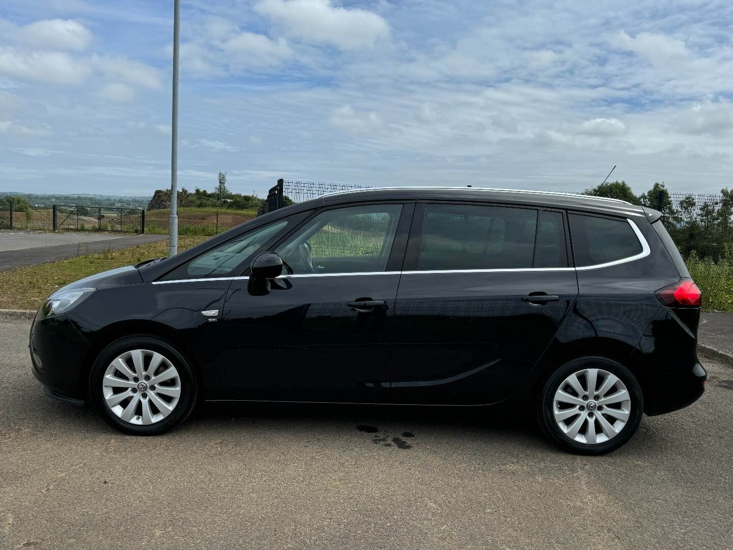 Vauxhall Zafira DIESEL TOURER in Antrim