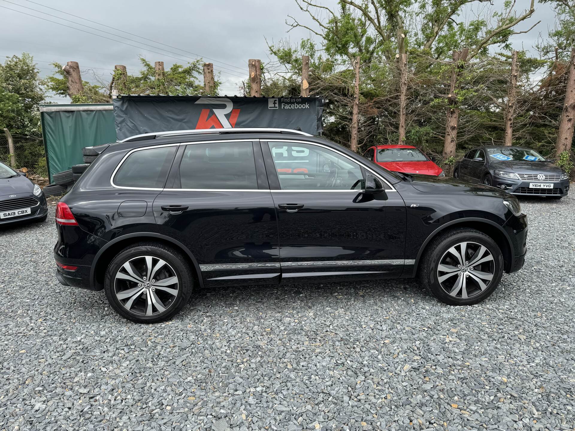 Volkswagen Touareg DIESEL ESTATE in Armagh