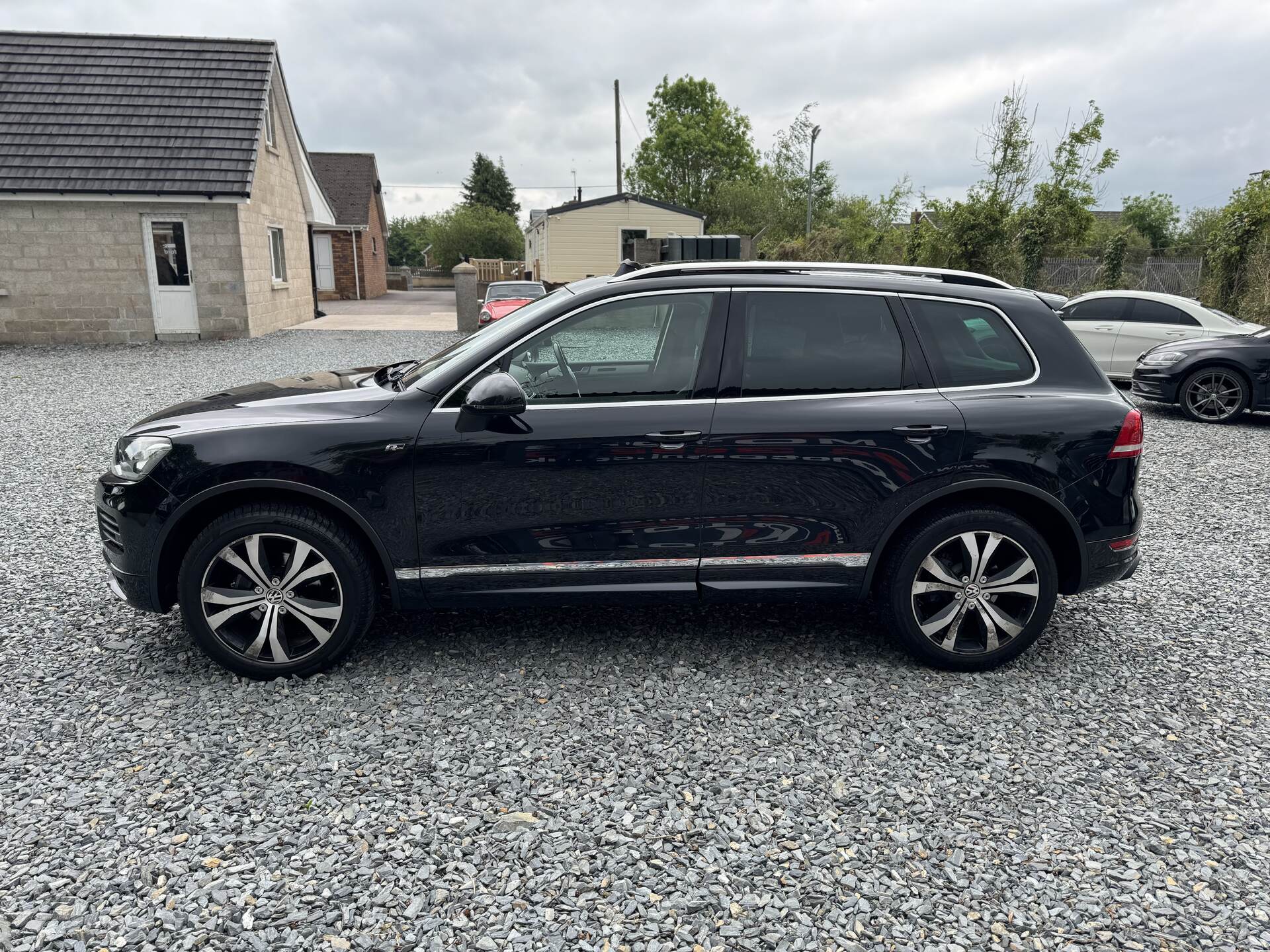 Volkswagen Touareg DIESEL ESTATE in Armagh