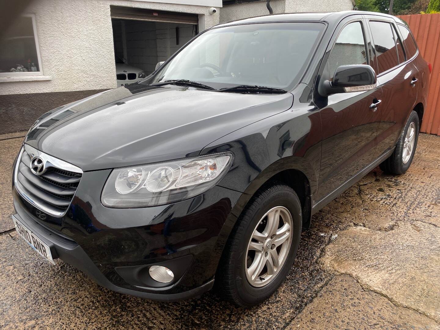 Hyundai Santa Fe DIESEL ESTATE in Antrim