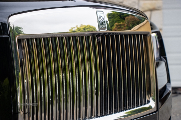 Rolls-Royce Cullinan ESTATE in Down