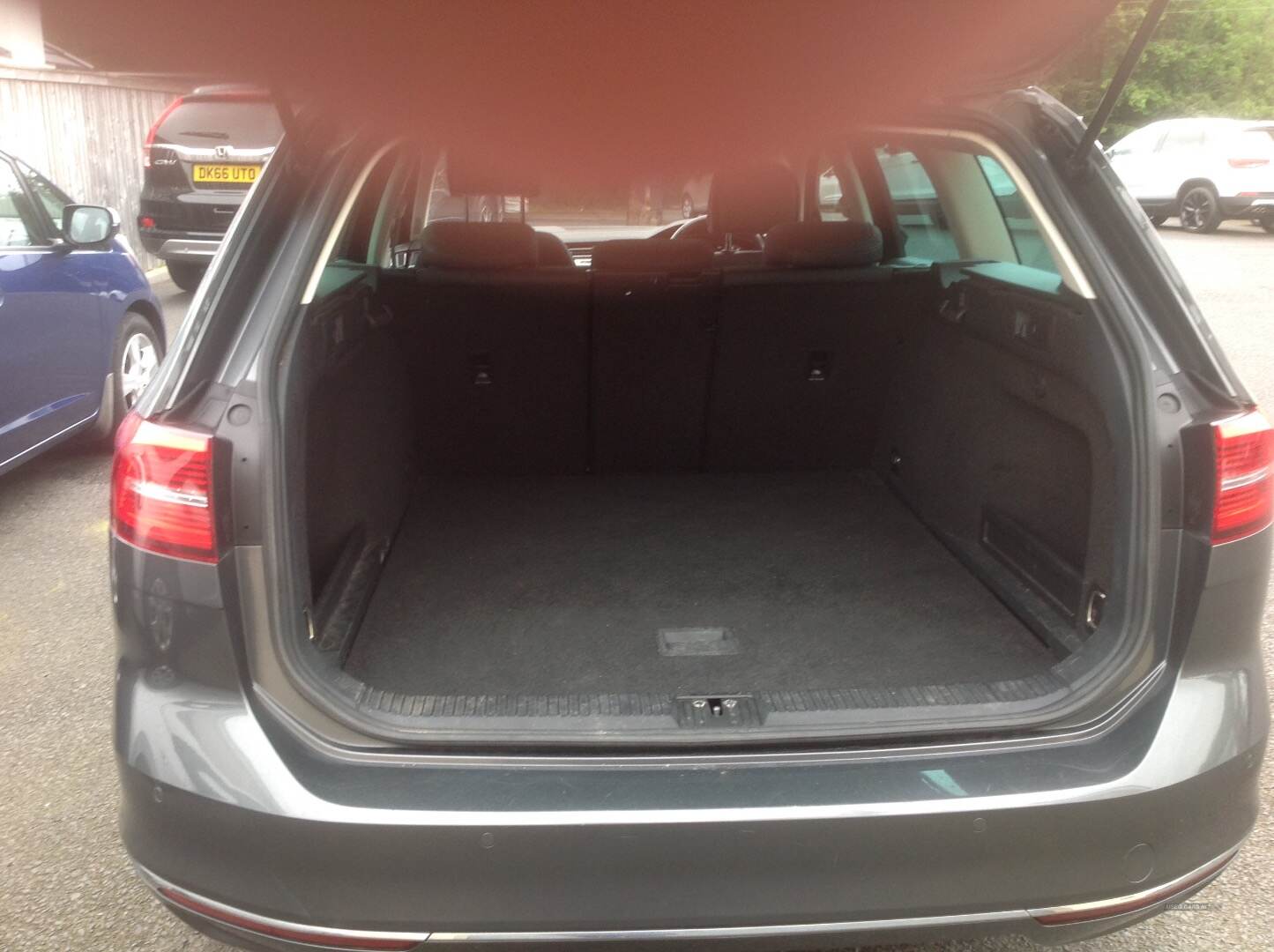 Volkswagen Passat DIESEL ESTATE in Down