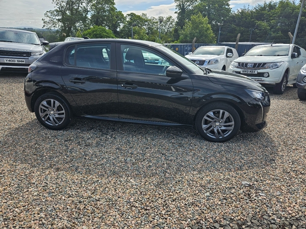 Peugeot 208 DIESEL HATCHBACK in Derry / Londonderry