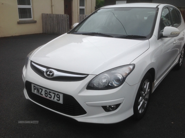 Hyundai i30 DIESEL HATCHBACK in Down