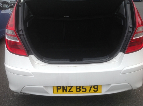 Hyundai i30 DIESEL HATCHBACK in Down